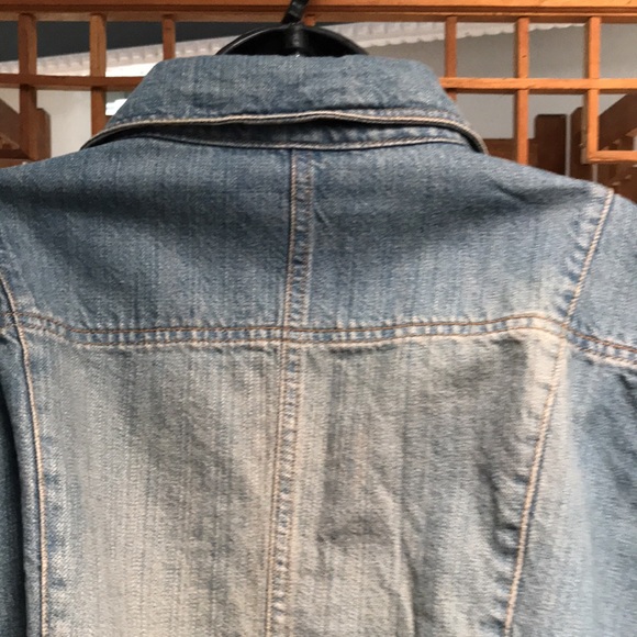 Cato cropped jean jacket w/snap buttons and cool details through jacket Size XL. - Picture 10 of 12